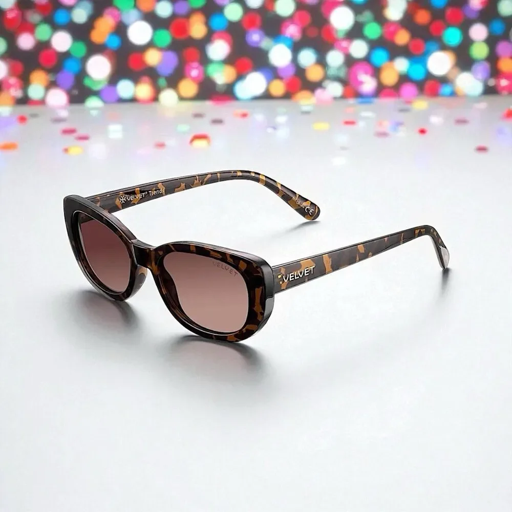 VELVET EYEWEAR The Harper Cat Eye Sunglasses in tortoise w/microfiber pouch